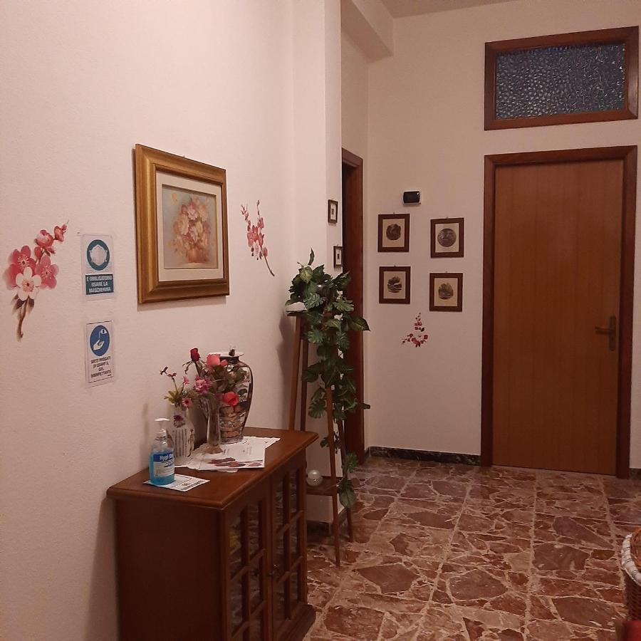 B&B Da Andreina Guspini Exterior foto